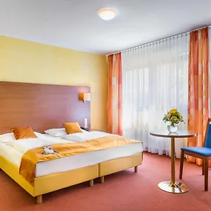 Rega 3*, Stuttgart Duitsland